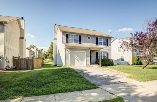 Hillcrest Heights Villa | Close to DC Excellent location.