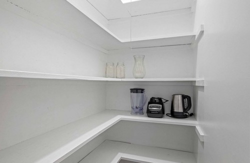 Exeter Apartment | Close to Downtown Exeter-1st Flr 1 Bed+ Office