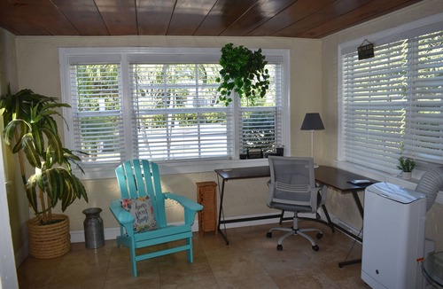 Poiciana Park II House | Close to everything in ❤️ WPB, pets an boats welcome
