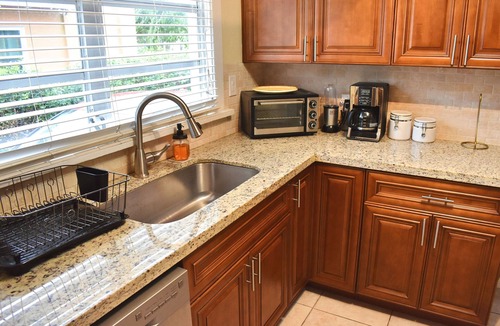 Poiciana Park II House | Close to everything in ❤️ WPB, pets an boats welcome