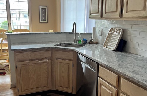 Wildwood Condo | Close to everything! Short walk to beach, boardwalk and restaurants