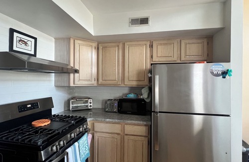 Wildwood Condo | Close to everything! Short walk to beach, boardwalk and restaurants