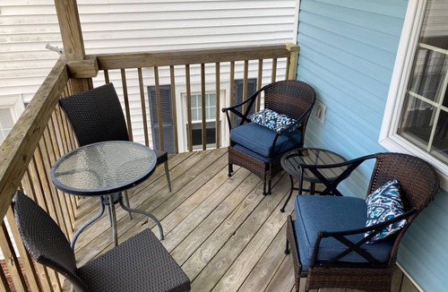 Wildwood Condo | Close to everything! Short walk to beach, boardwalk and restaurants