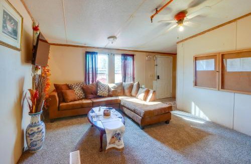 Fort Valley Apartment | Close to Festivals & Rodeos! Fort Valley Apt
