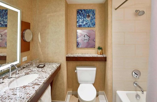 Midtown Hotel | Close to Georgia Tech | Restaurant. Pet-friendly