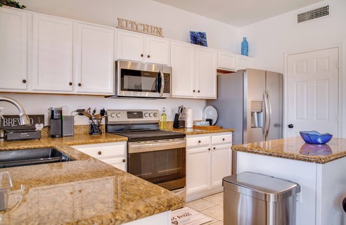 Cottonflower House | Close to Hospitals: Goodyear Family Home w/Pool!