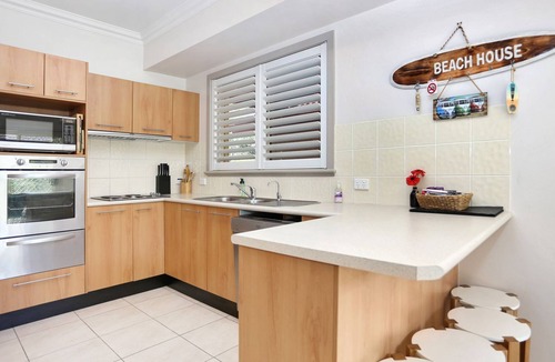 Hawks Nest House | Close to Jimmys Beach