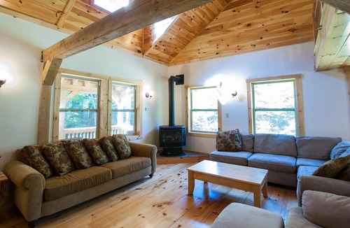 Stockbridge House | Close to Killington & Pico Mountain