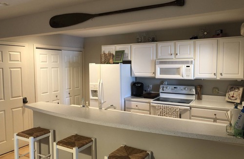Osage Beach Condo | Close to Lake of the Ozarks Shootout. Free Boat Slip. Centrally located