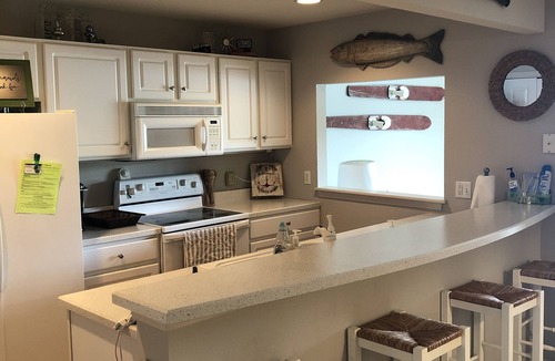 Osage Beach Condo | Close to Lake of the Ozarks Shootout. Free Boat Slip. Centrally located