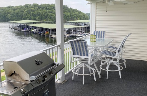 Osage Beach Condo | Close to Lake of the Ozarks Shootout. Free Boat Slip. Centrally located