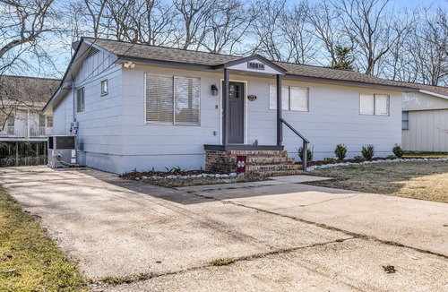Starkville House | Close to MSU | Luxury | Smart TVs