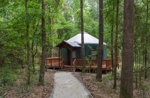 Livingston Cabin | Close to nature, but with all the modern amenities, Two Creeks Crossing Resort