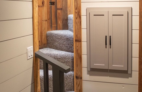Livingston Cabin | Close to nature, but with all the modern amenities, Two Creeks Crossing Resort