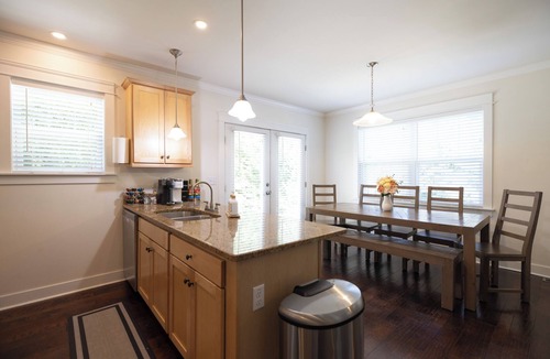 Southwest Raleigh House | Close to RDU, RTP Free Parking & Coffee Bar & Hotel Linens