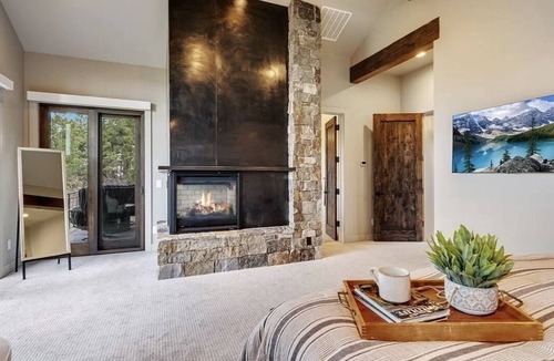 Indian Hills Cabin | Close to Red Rocks Amphitheater