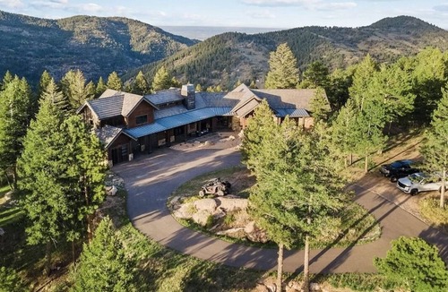 Indian Hills Cabin | Close to Red Rocks Amphitheater