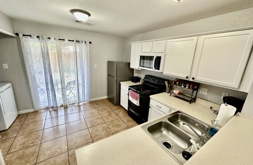 Heritage House | Close to Sea World & Lackland AFB Stay