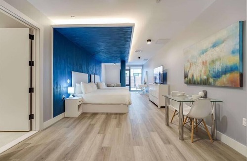 Port Morris Hotel | Close to Stadium Studio 2Q BR | Mott Haven