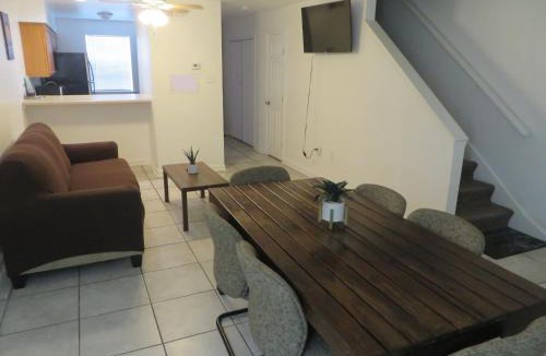 Kenner - Louis Armstrong International Airport Apartment | Close to Store & Airport