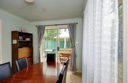 Tea Gardens House | Close to Tea Gardens Waterfront