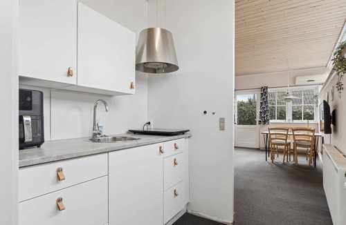 Arnager Apartment | Close to the sea bright apartment in Arnager
