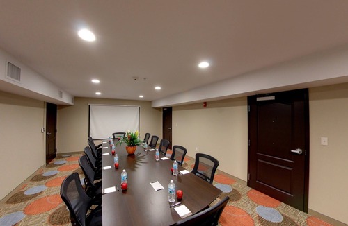 Bryant Pattengill East Apartment | Close to the University of Michigan + In Research Park | 24 Hour Business Center + Indoor Pool