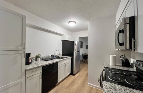 Starkville Apartment | Close to Town 2 Bedroom Relax