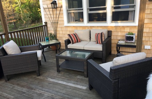 East Chop House | Close to town, beautifully updated