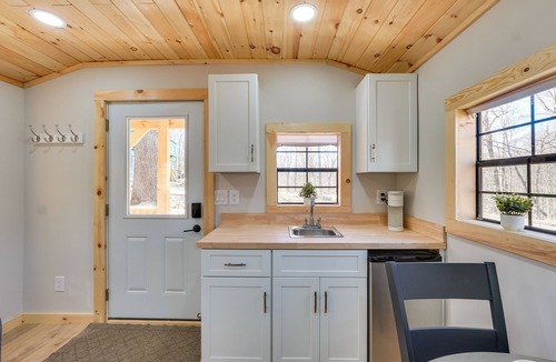 Westbrookville Apartment | Close to Trails: Studio w/Water Views