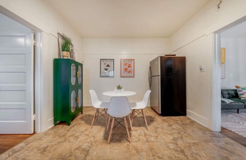 Feldman's House | Close to UofA/1 BR 1 BA/Unique/Patio & Porch