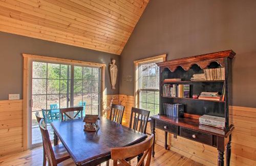 New Haven House | Close to Vineyards: Updated New Haven Retreat!