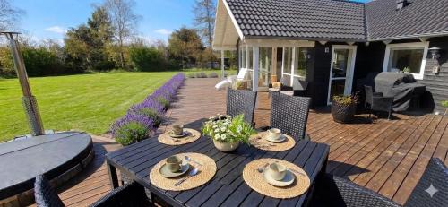 Skibby House | Close To Water Calm Spa And Comfort