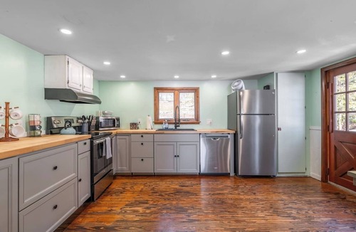 Orrington House | *CLOSED LISTING* - Not Bookable