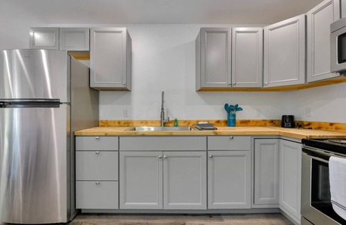 Bangor Apartment | *Closed Listing - Not Bookable*