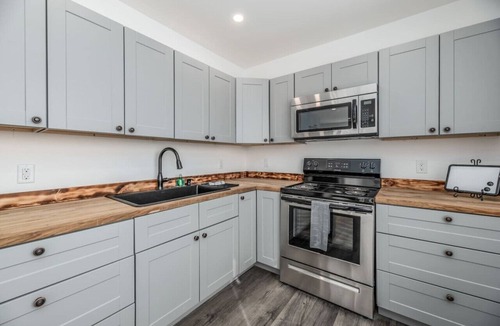 Bangor Apartment | *Closed Listing - Not Bookable*