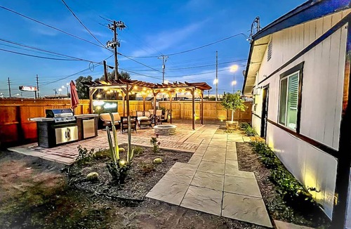 Downtown Phoenix House | Closest Home to Airport + Downtown - The Vibe PHX