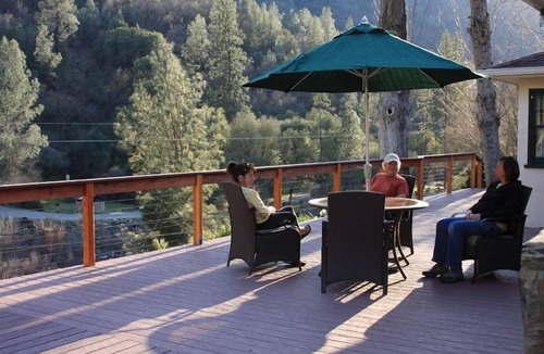 El Portal House | Closest Home to Yosemite Valley on the Merced River