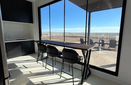 Amarillo House | Closest To Cadillac Ranch - *Private Hot Tub*