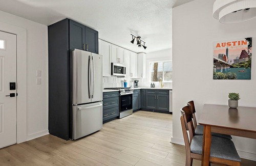 Chestnut House | Cloud 9 Bungalow - Cowboy Pool & East Downtown