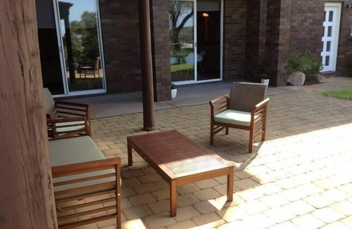 Cromer Apartment | Cloud 9 View Dee Why