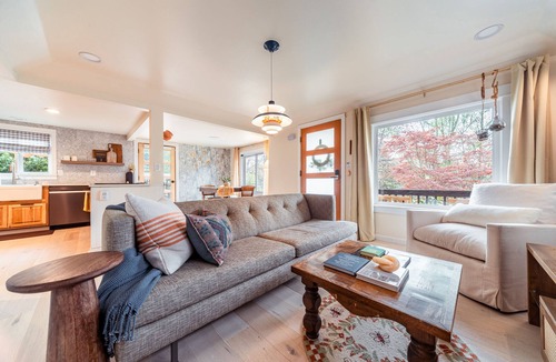 Edmonds Cottage | Cloud Cottage - Private oasis 10 mins to downtown Seattle