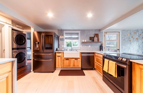 Edmonds Cottage | Cloud Cottage - Private oasis 10 mins to downtown Seattle