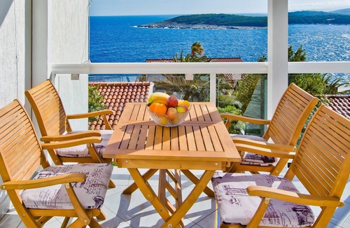 Krizni rat Apartment | Cloud- One bedroom apartment with Terrace and Sea View