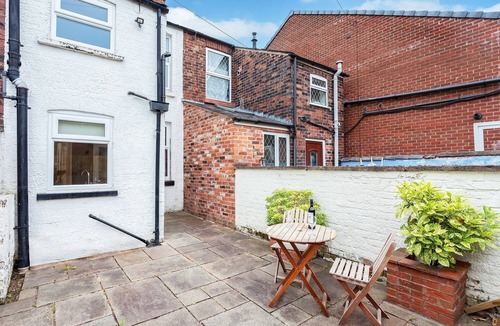 Congleton Cottage | Cloud View Cottage