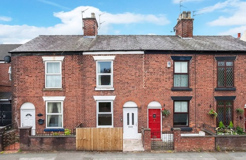 Congleton Cottage | Cloud View Cottage