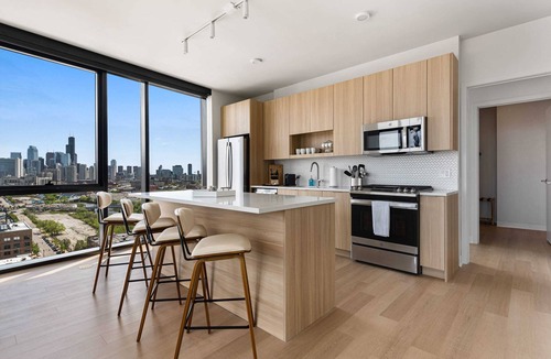 River North Apartment | Cloud9|5 apartments @Licoln Park|The Walnut
