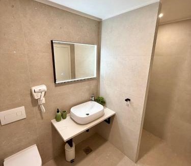 Mocici Apartment | Cloud9 Airport Rooms