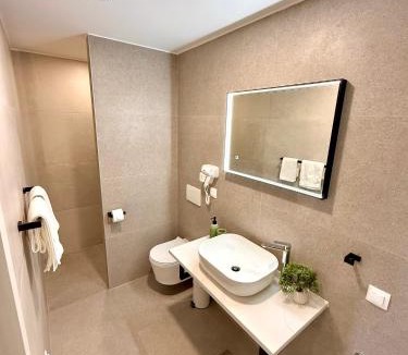 Mocici Apartment | Cloud9 Apartments & Rooms