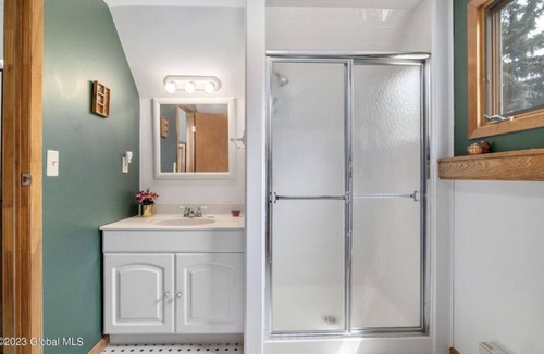 Summit Ski Chalet | Cloud9 Lake View Mountain House-Catskill Cabin